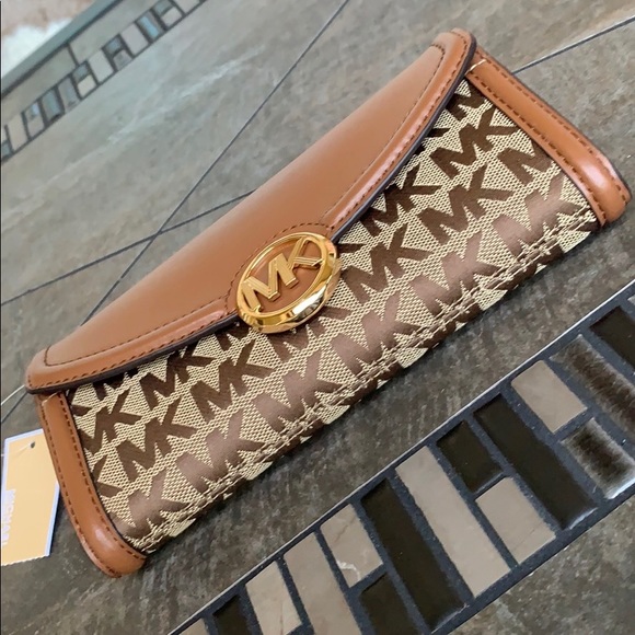 MICHAEL KORS FULTON LG FLP CONTINENTAL WALLET - Picture 13 of 16